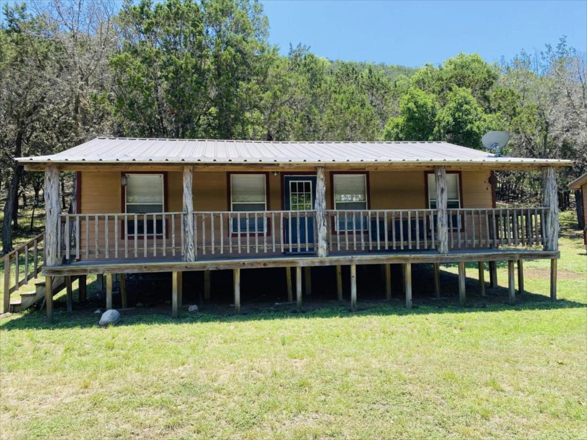Hotel Riverstone Cabins Leakey Exteriér fotografie