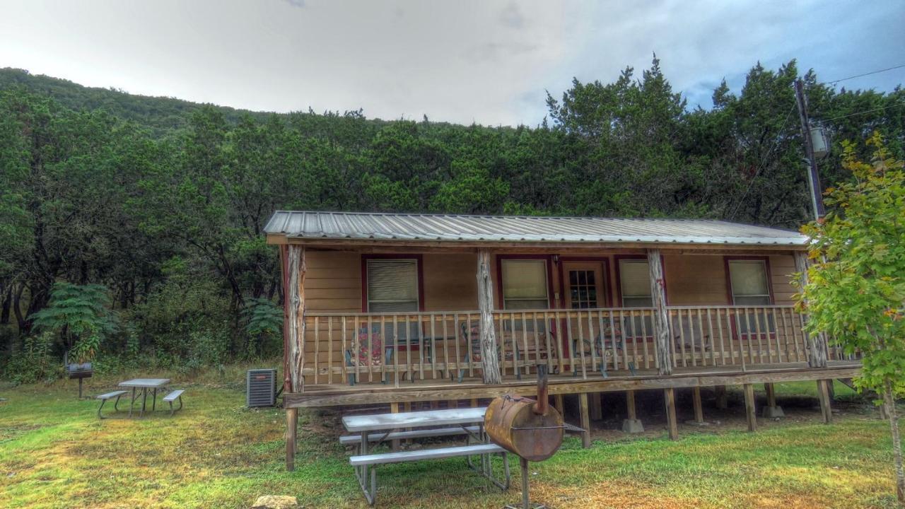 Hotel Riverstone Cabins Leakey Exteriér fotografie